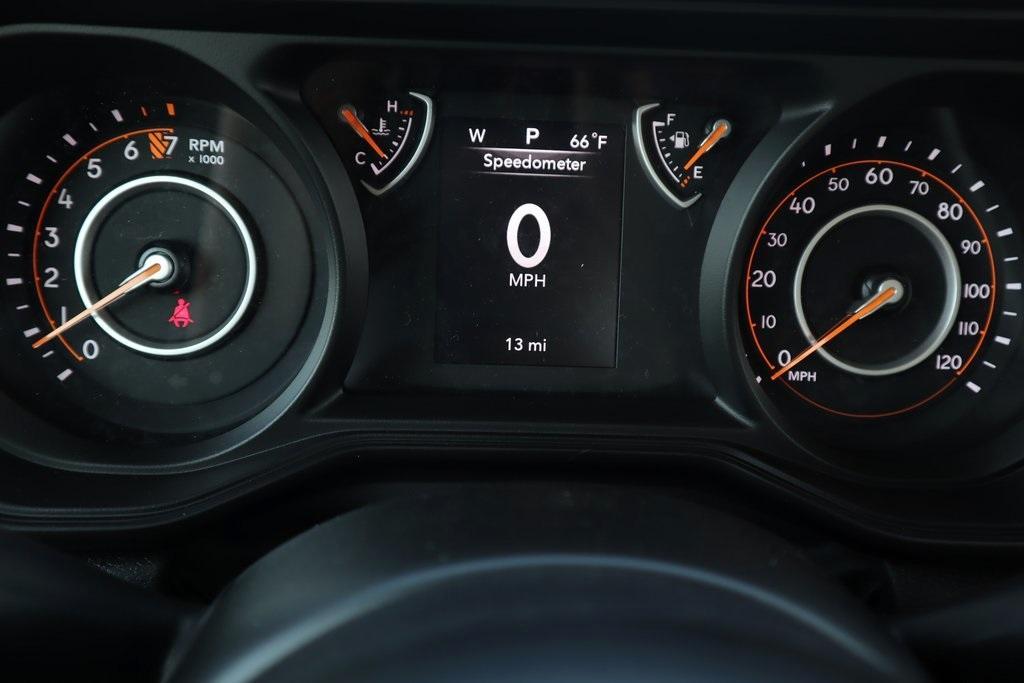 new 2025 Jeep Gladiator car, priced at $37,324