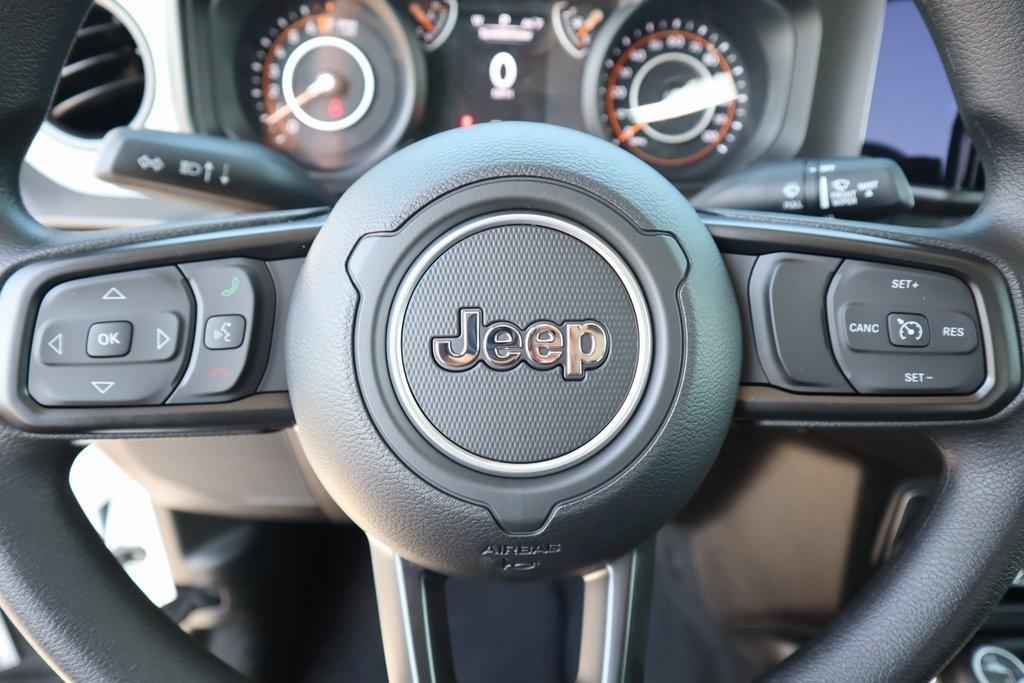 new 2025 Jeep Gladiator car, priced at $37,324