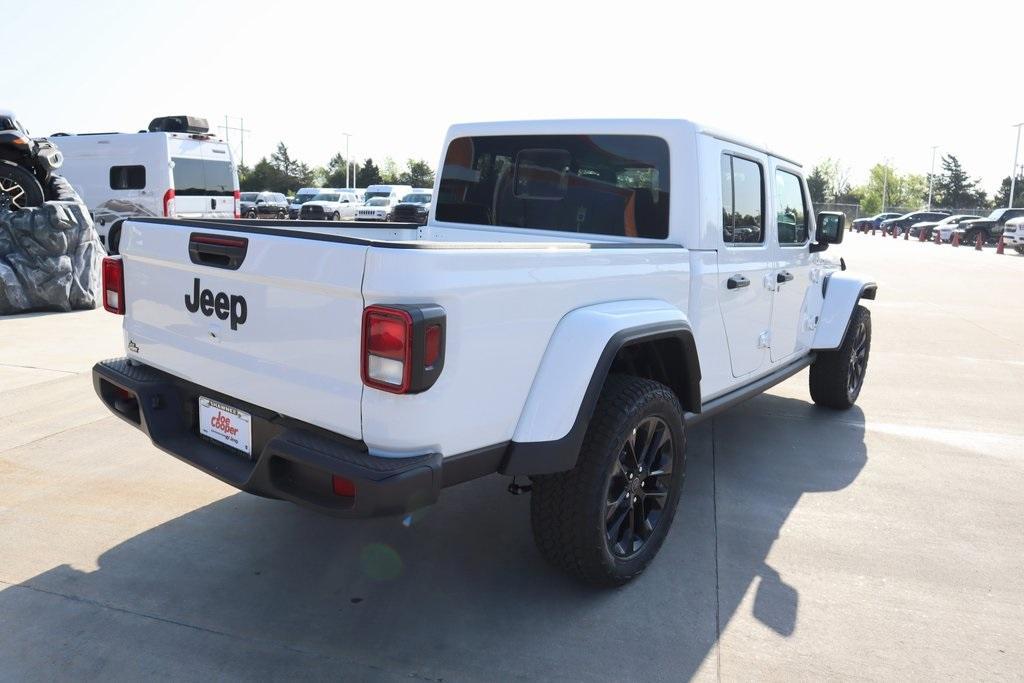 new 2025 Jeep Gladiator car, priced at $37,324