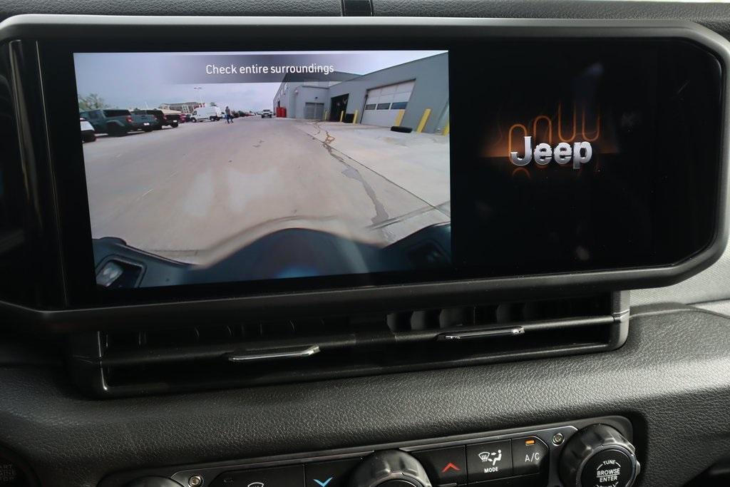 new 2025 Jeep Gladiator car, priced at $36,063