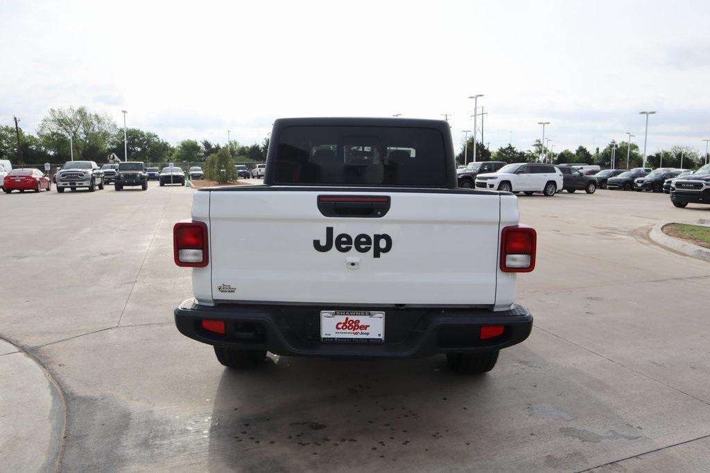 new 2025 Jeep Gladiator car, priced at $36,063