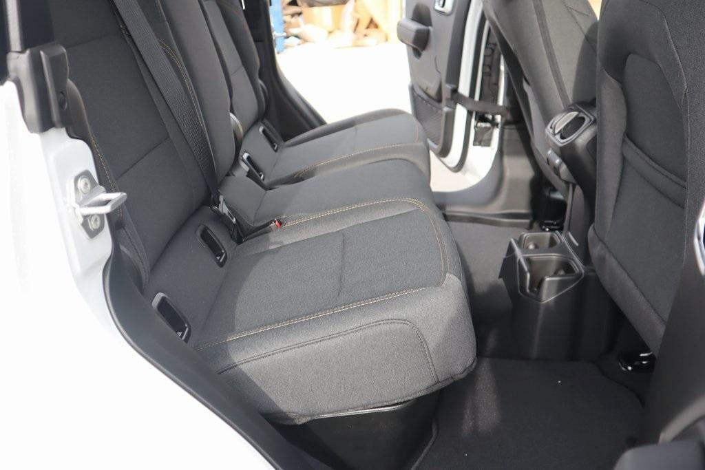 new 2025 Jeep Gladiator car, priced at $36,063