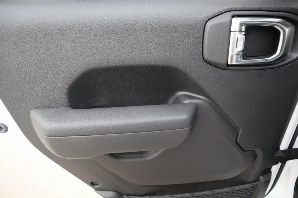 new 2025 Jeep Gladiator car, priced at $36,063