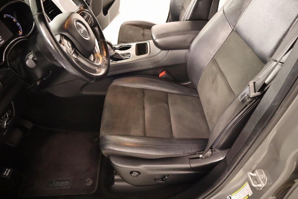 used 2020 Jeep Grand Cherokee car, priced at $19,312