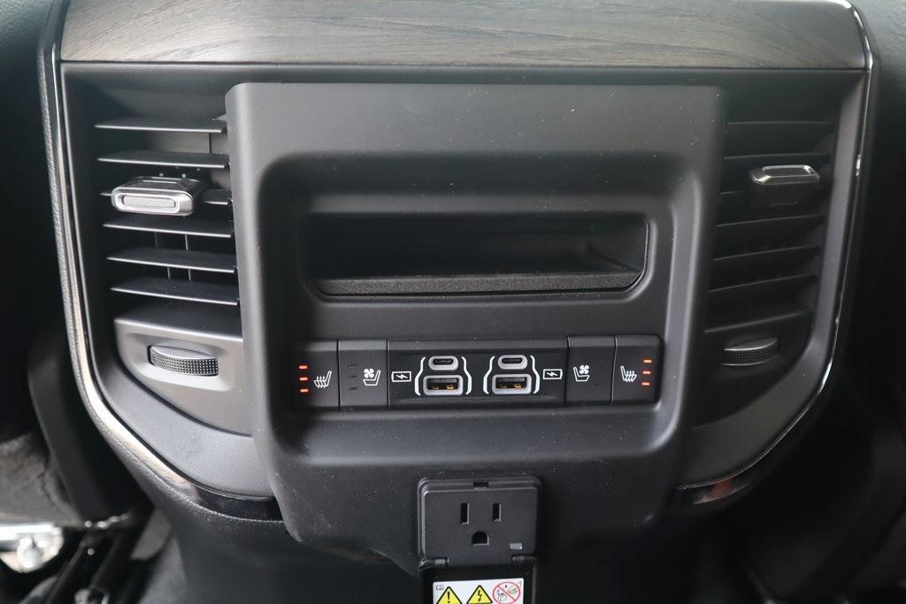 new 2025 Ram 1500 car, priced at $67,552