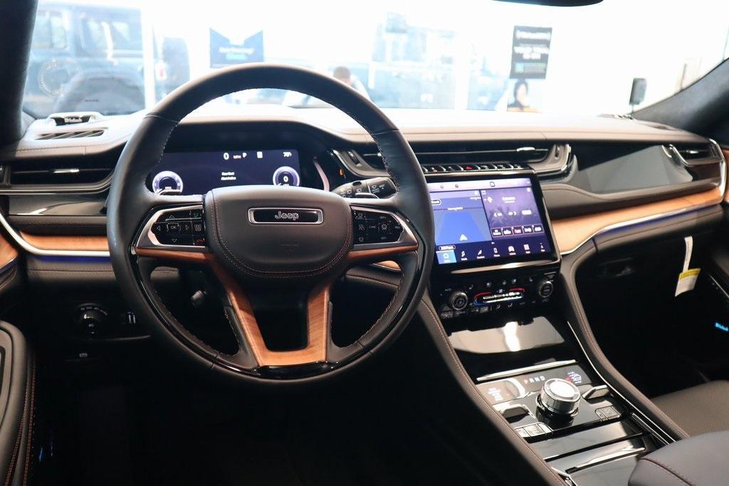 new 2025 Jeep Grand Cherokee L car, priced at $59,124