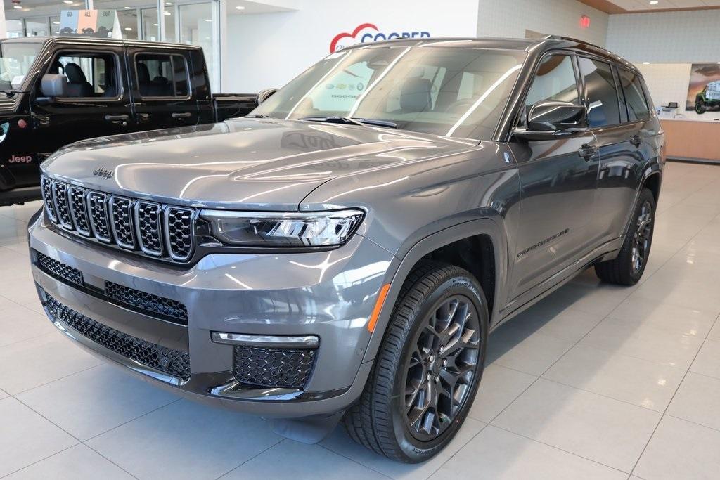 new 2025 Jeep Grand Cherokee L car, priced at $59,124