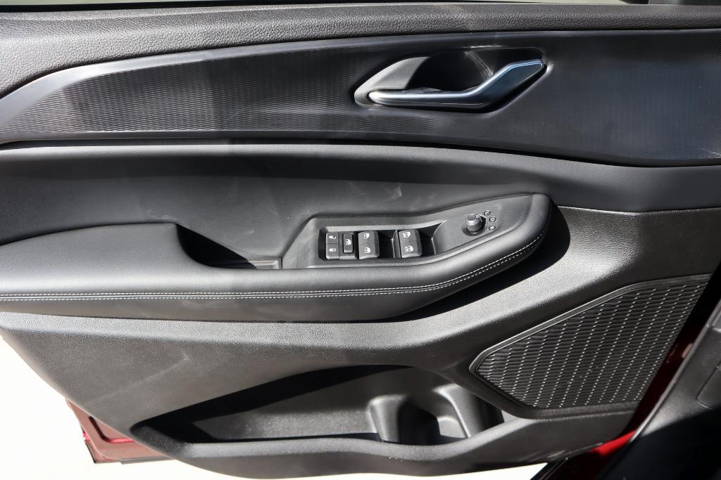 new 2025 Jeep Grand Cherokee L car, priced at $32,056