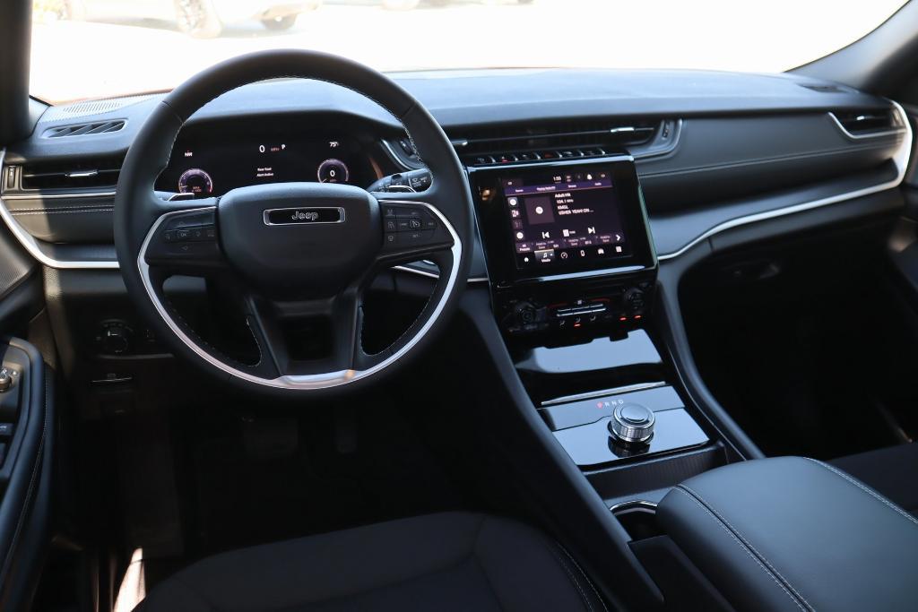 new 2025 Jeep Grand Cherokee L car, priced at $32,056