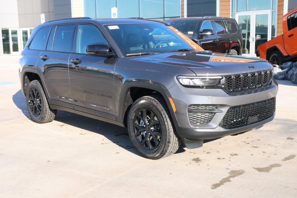 new 2025 Jeep Grand Cherokee car, priced at $40,834