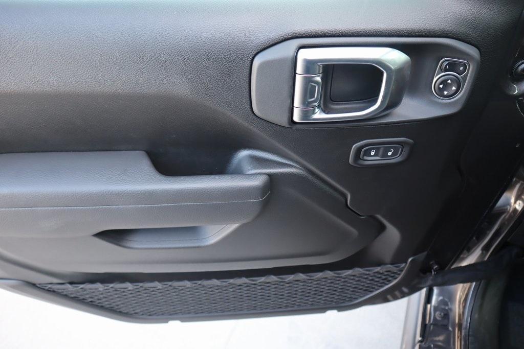 new 2025 Jeep Gladiator car, priced at $36,757