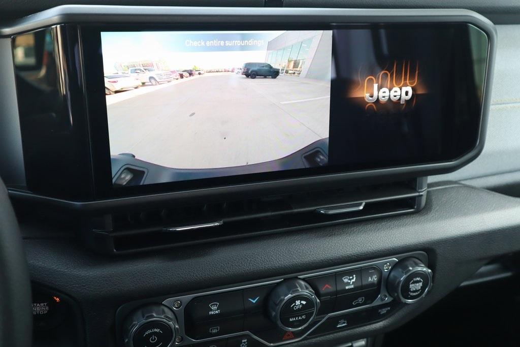 new 2025 Jeep Gladiator car, priced at $36,757