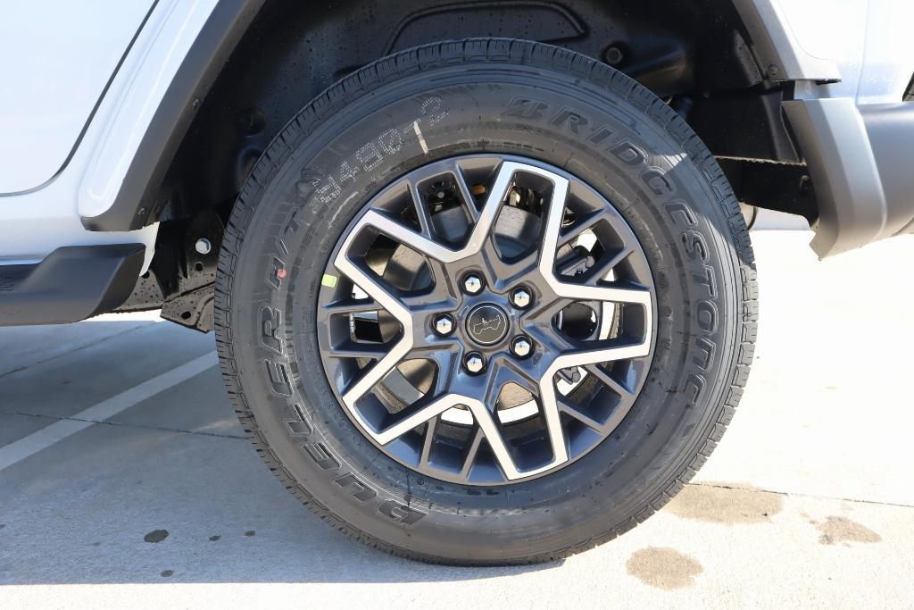 new 2025 Jeep Wrangler car, priced at $48,690