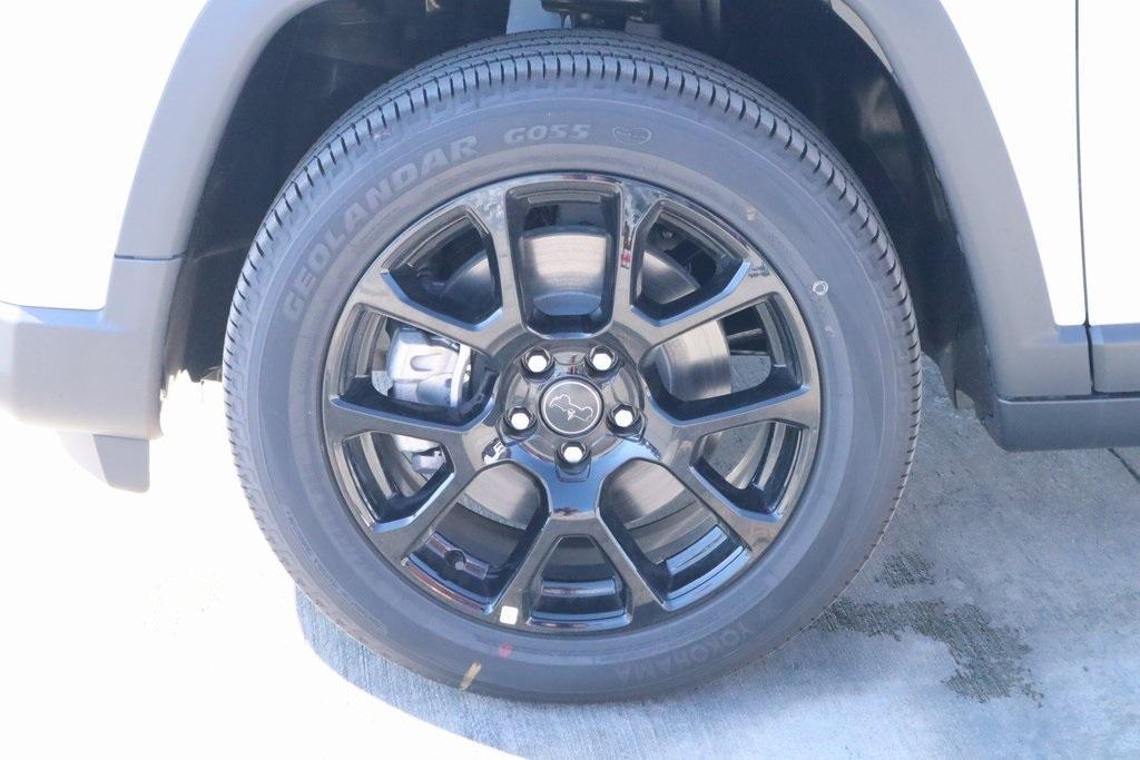 new 2026 Jeep Compass car, priced at $32,090