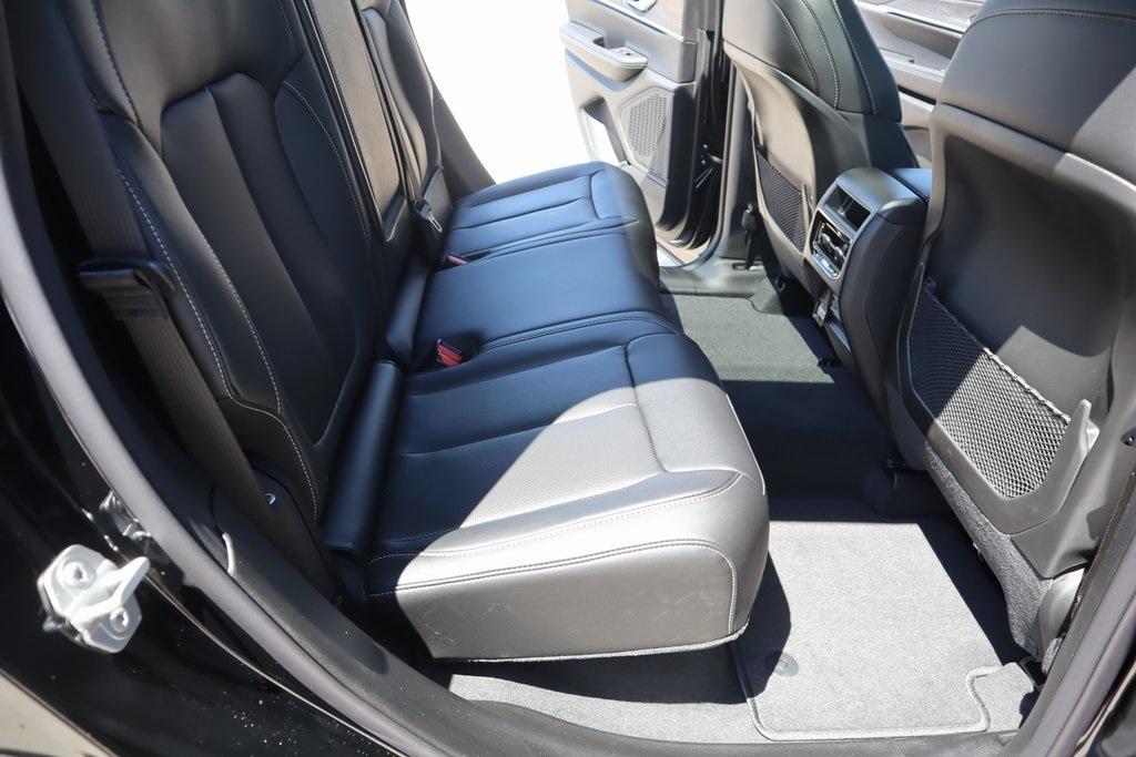 new 2025 Jeep Grand Cherokee car, priced at $42,419
