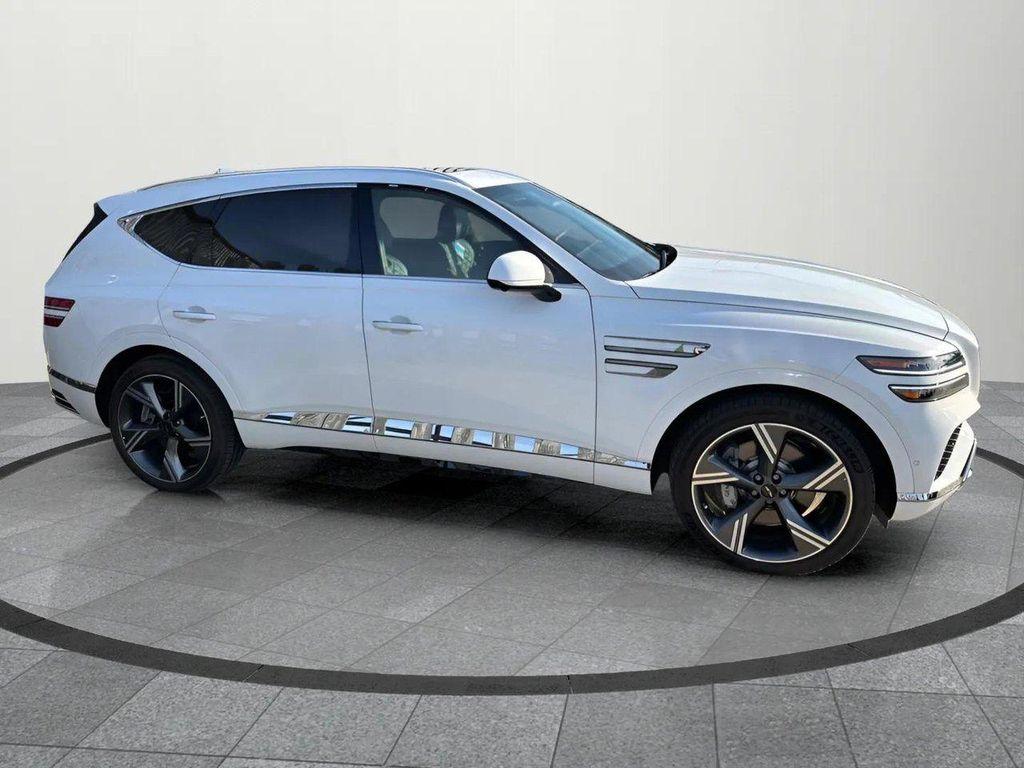 new 2025 Genesis GV80 car, priced at $76,887