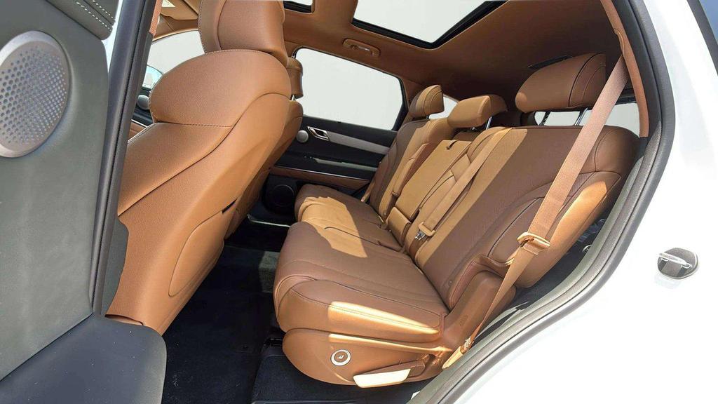 new 2025 Genesis GV80 car, priced at $77,365