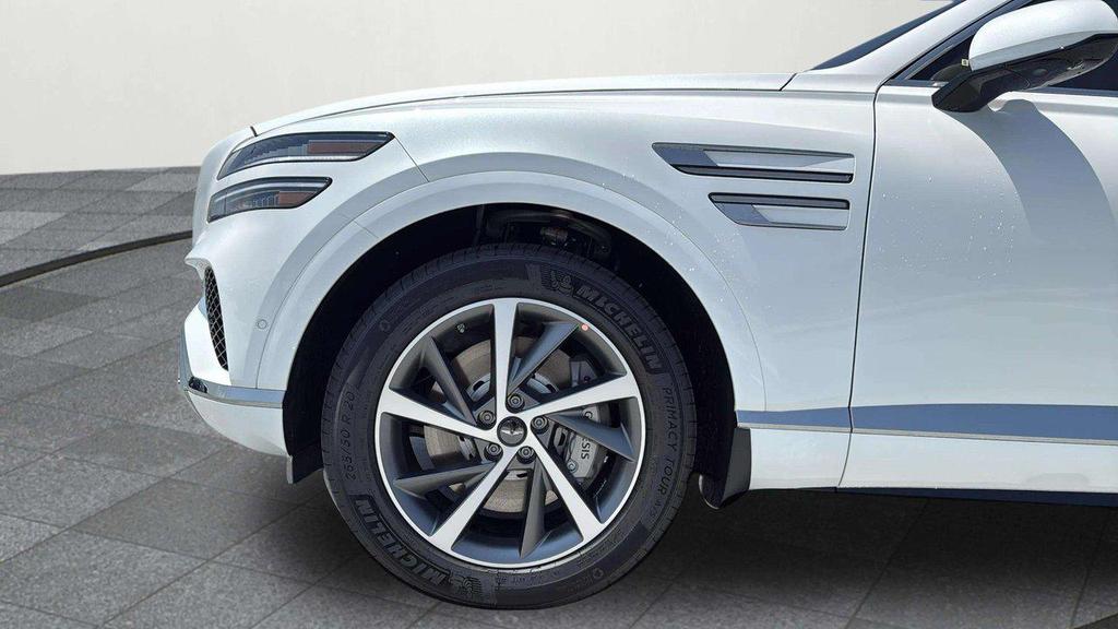 new 2025 Genesis GV80 car, priced at $77,365