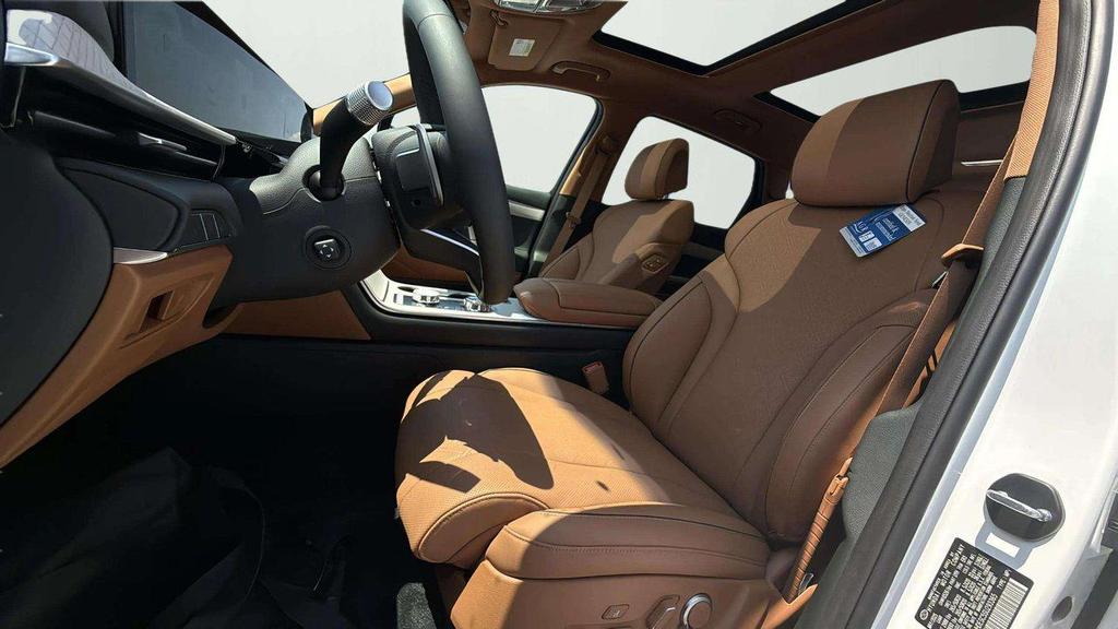 new 2025 Genesis GV80 car, priced at $77,365