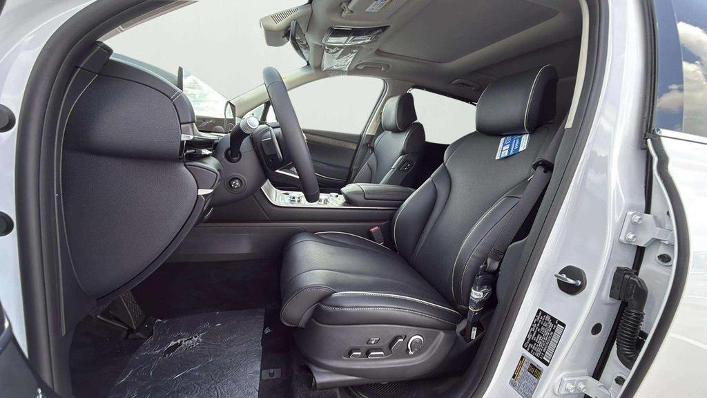 new 2025 Genesis GV80 car, priced at $74,000