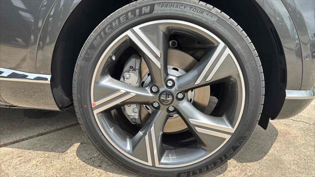 new 2025 Genesis GV80 car, priced at $82,545