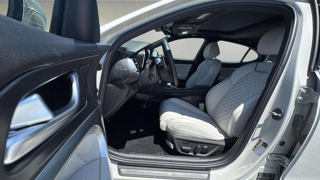 new 2025 Genesis G70 car, priced at $54,904