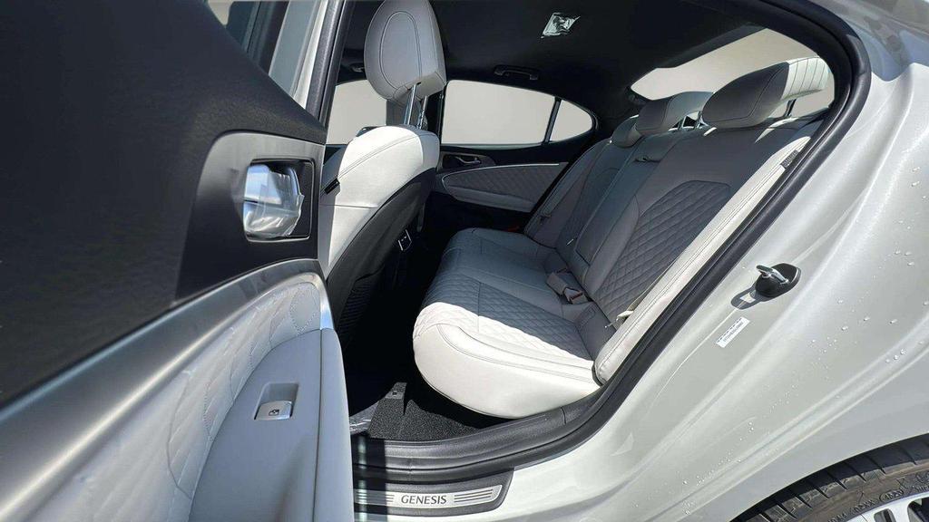 new 2025 Genesis G70 car, priced at $54,904