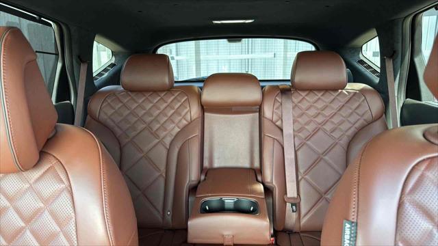 new 2025 Genesis GV80 car, priced at $81,905