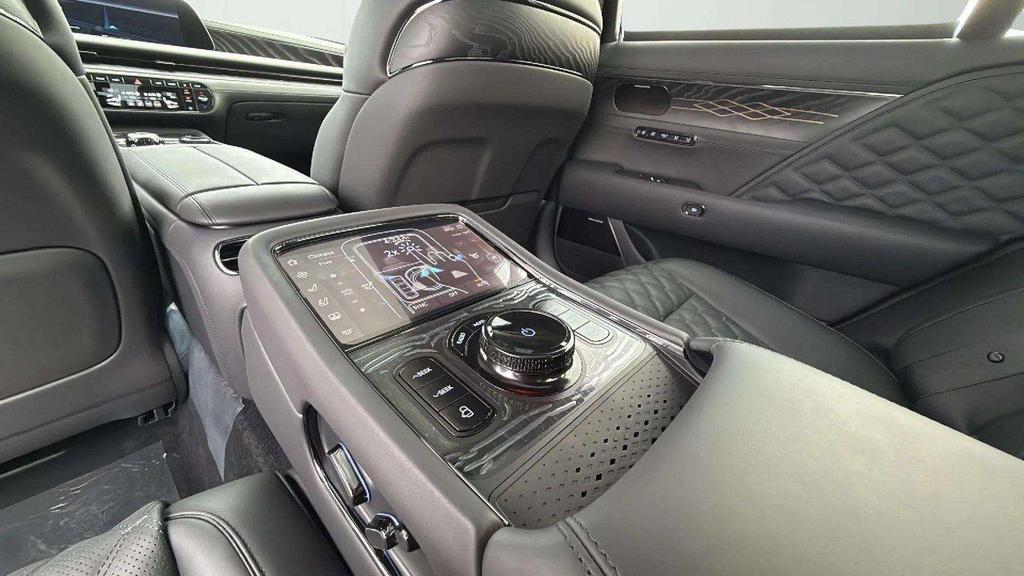 new 2026 Genesis G90 car, priced at $108,130