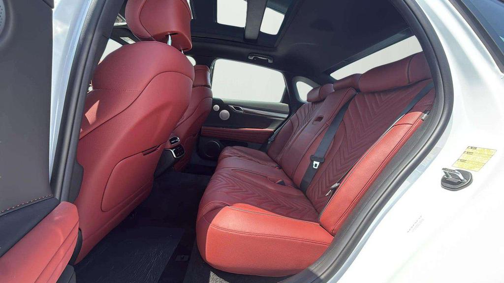 new 2025 Genesis G80 car, priced at $70,495