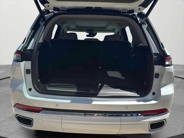 used 2023 Jeep Grand Cherokee car, priced at $35,987