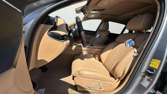 new 2025 Genesis G90 car, priced at $102,405
