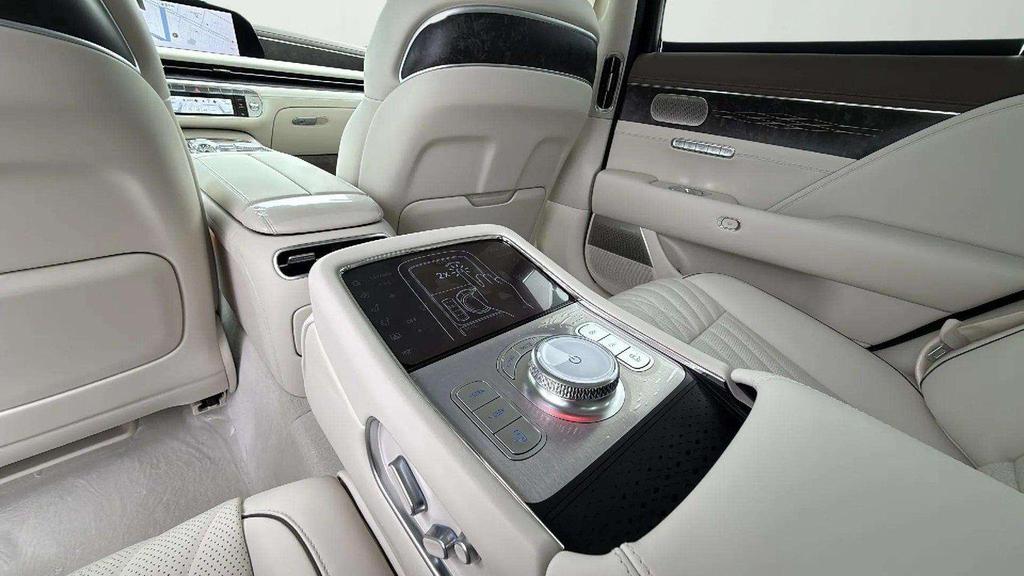 new 2026 Genesis G90 car, priced at $105,145