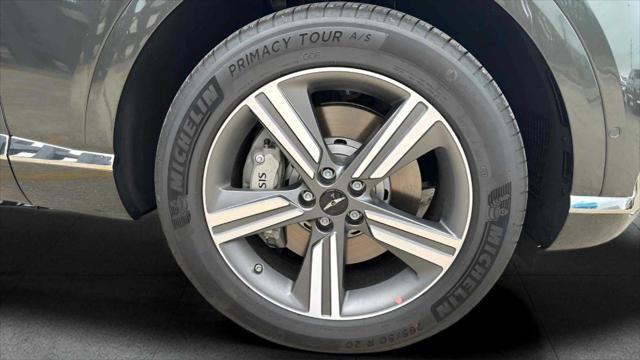 new 2025 Genesis GV80 Coupe car, priced at $82,050