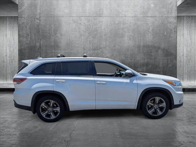 used 2015 Toyota Highlander car, priced at $24,455