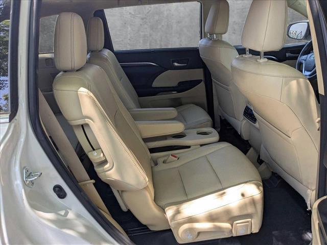 used 2015 Toyota Highlander car, priced at $24,455