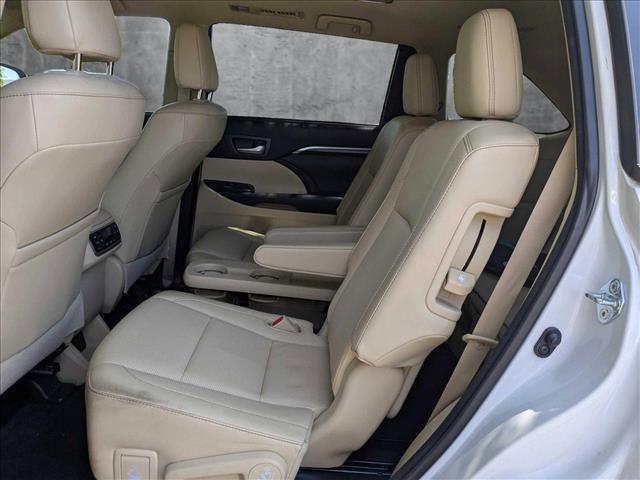 used 2015 Toyota Highlander car, priced at $24,455