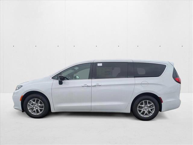 new 2025 Chrysler Pacifica car, priced at $42,751