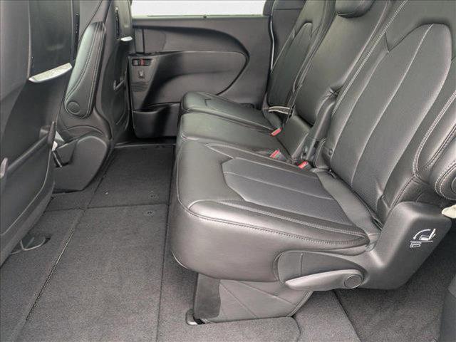 new 2025 Chrysler Pacifica car, priced at $42,751