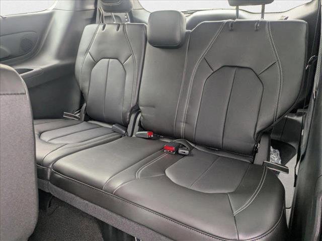 new 2025 Chrysler Pacifica car, priced at $42,751