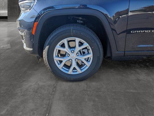 new 2024 Jeep Grand Cherokee L car, priced at $53,460