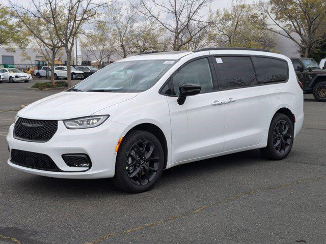 new 2025 Chrysler Pacifica car, priced at $56,360