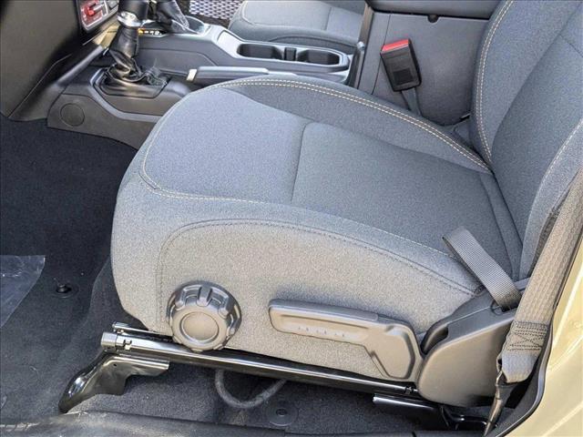 new 2025 Jeep Wrangler car, priced at $52,584