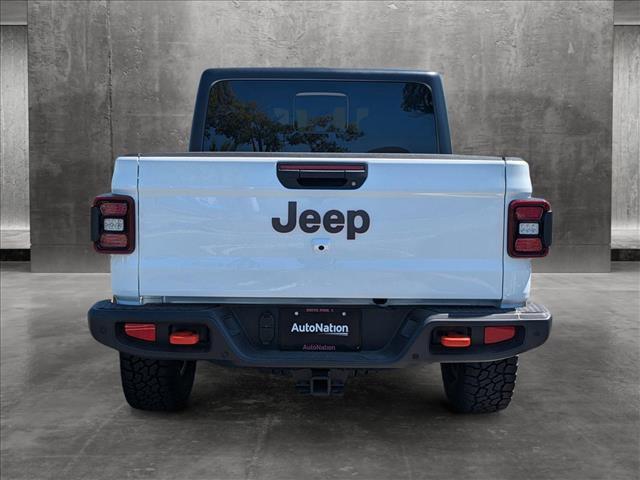 new 2024 Jeep Gladiator car, priced at $53,644