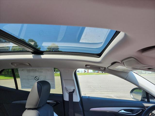 new 2025 Buick Envision car, priced at $39,362