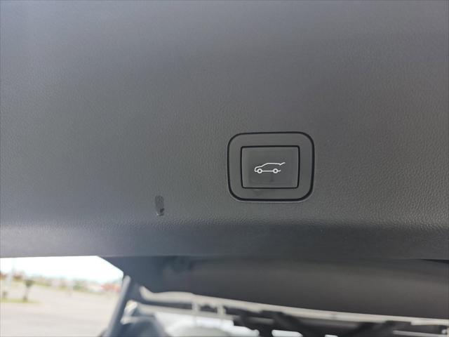 used 2024 GMC Yukon car, priced at $73,898