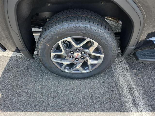 new 2025 GMC Sierra 1500 car, priced at $60,633