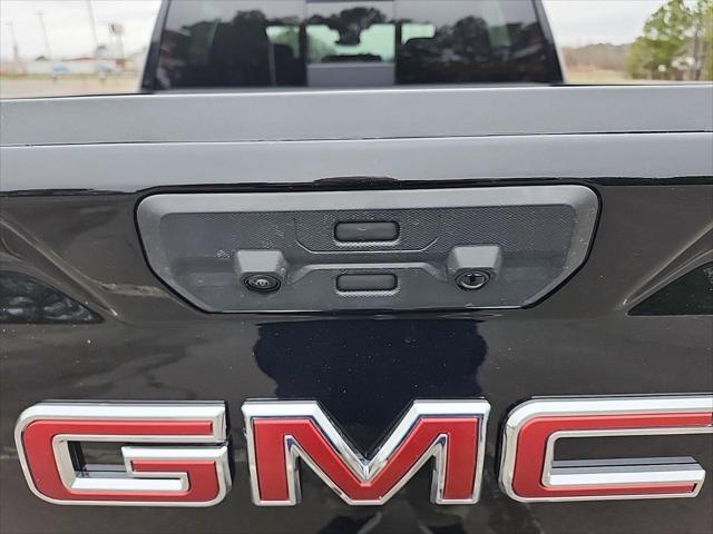 new 2025 GMC Sierra 1500 car, priced at $66,105