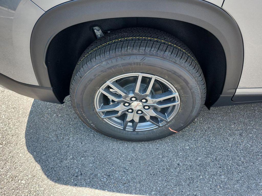 new 2026 GMC Acadia car, priced at $44,089