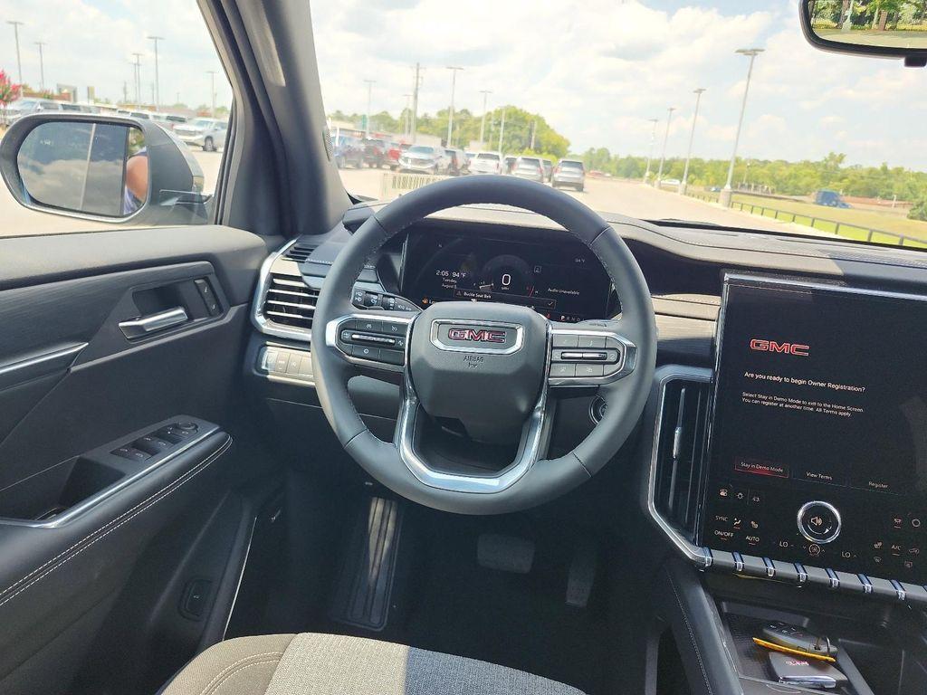 new 2026 GMC Acadia car, priced at $44,089